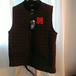 NWT Mens winter vest, Nebraska logo